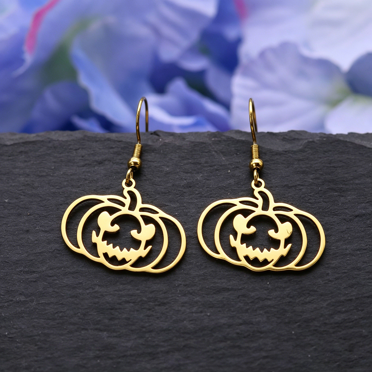 Gothic Hollow Pumpkin Dangle E - Pumpkin Lantern Halloween 评论和价格