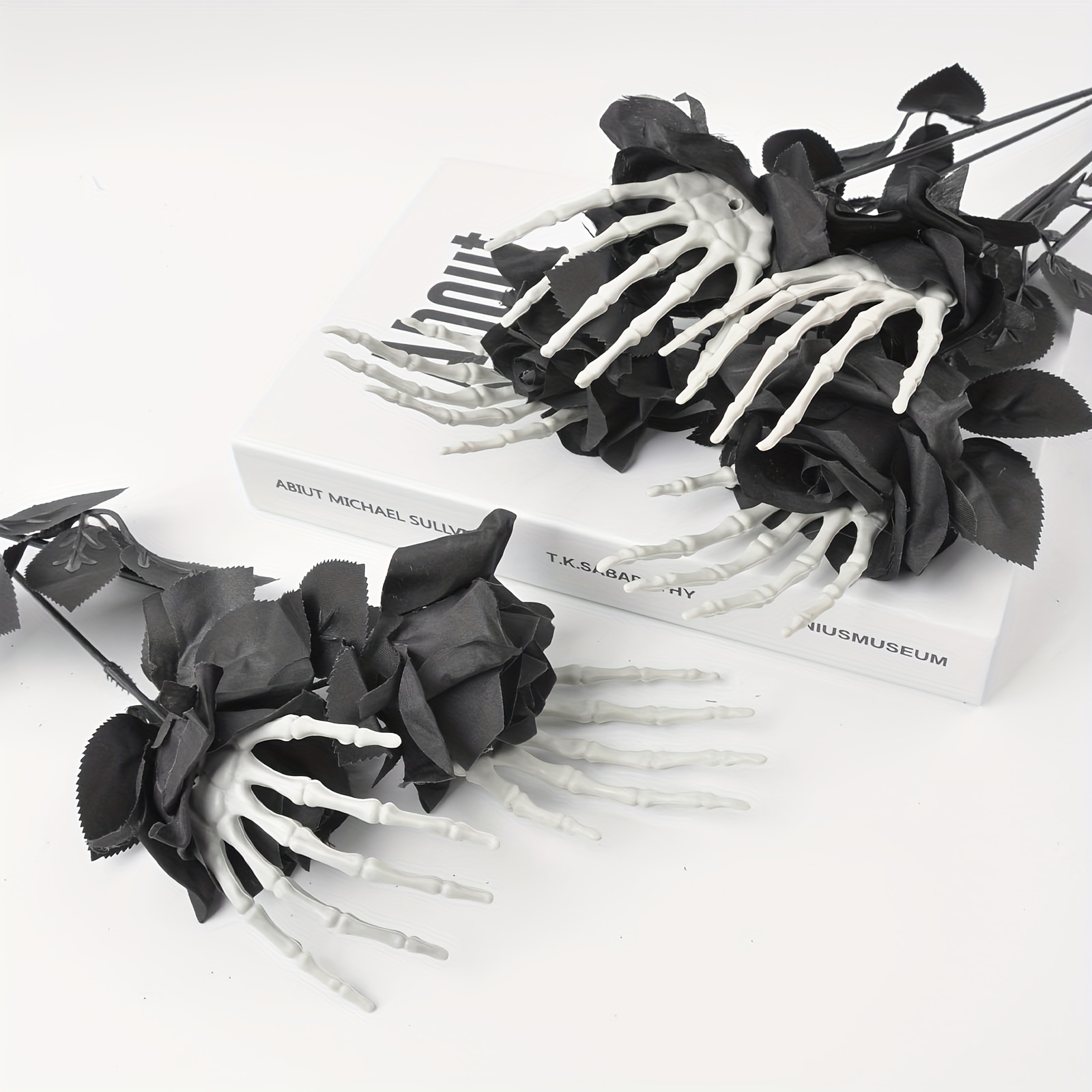 Plastic Black Artificial Roses - Halloween Skeleton Decoration 评论和价格